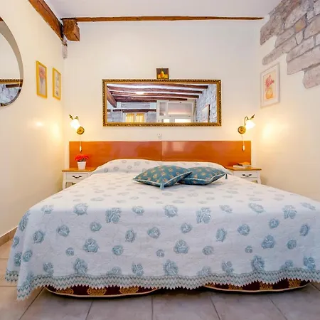 招待所 Sotto I Volti Centro Storico