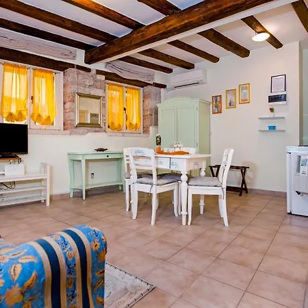 Sotto I Volti Centro Storico Penzion Rovinj