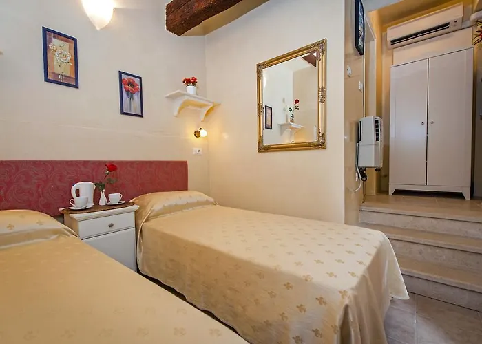 Sotto I Volti Centro Storico