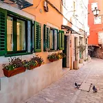 Sotto I Volti Centro Storico Πανσιόν Ρόβινι