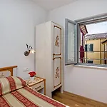 Πανσιόν Sotto I Volti Centro Storico 3*