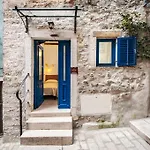 Sotto I Volti Centro Storico Πανσιόν Ρόβινι